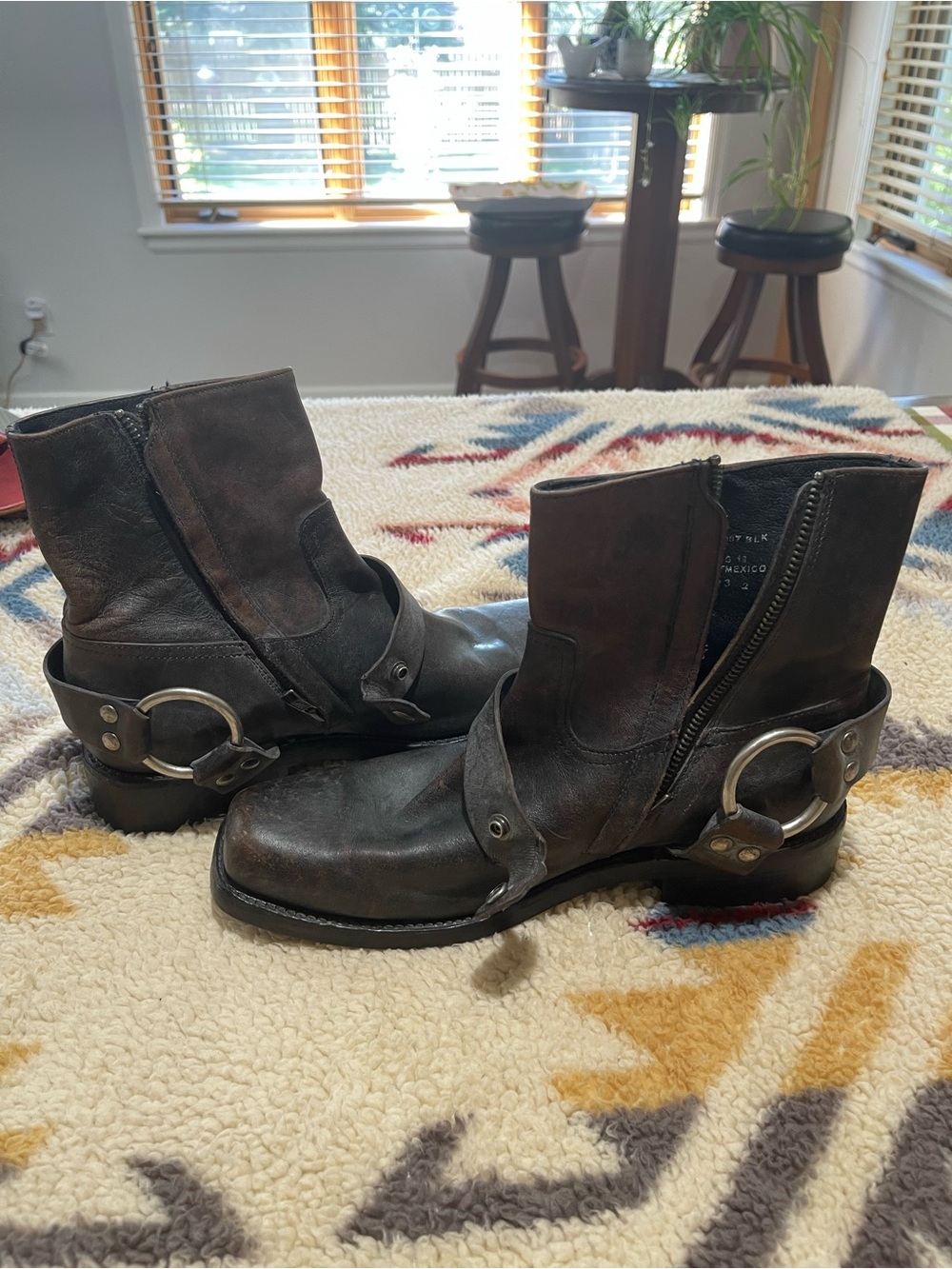 Frye Veronica Flex Harness Boots | Women’s 9.5 | Distressed Leather | Worn Once - Picture 5 of 8